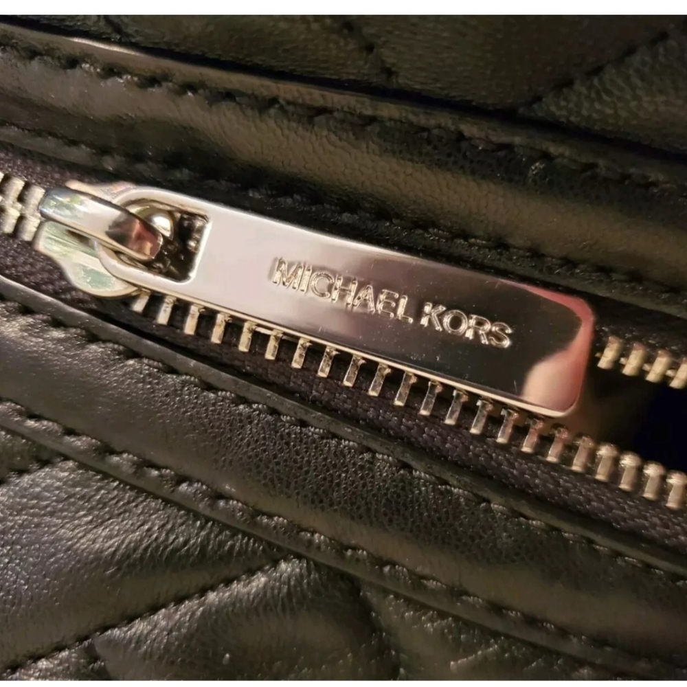 Michael Kors Quilted Leather "Kathy" Bag NWOT - Picture 9 of 16